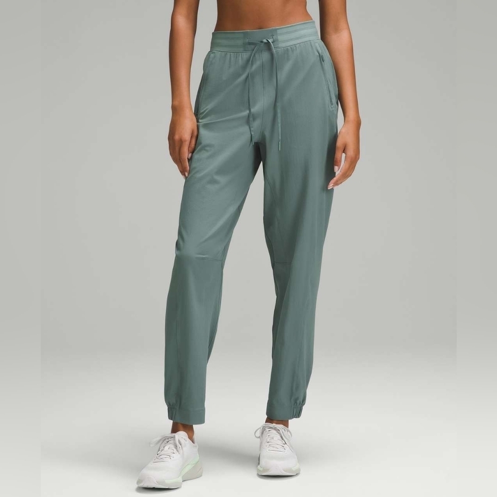 Lululemon License To Train Women's High-Rise Pant Size 4
